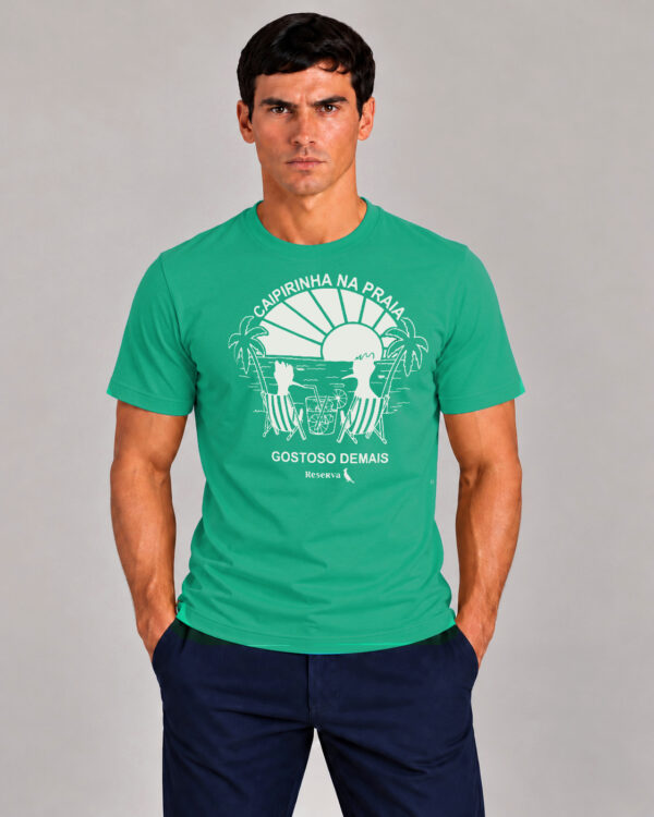 Camiseta Masculina Reserva Verde Estampada Caipirinha na Praia
